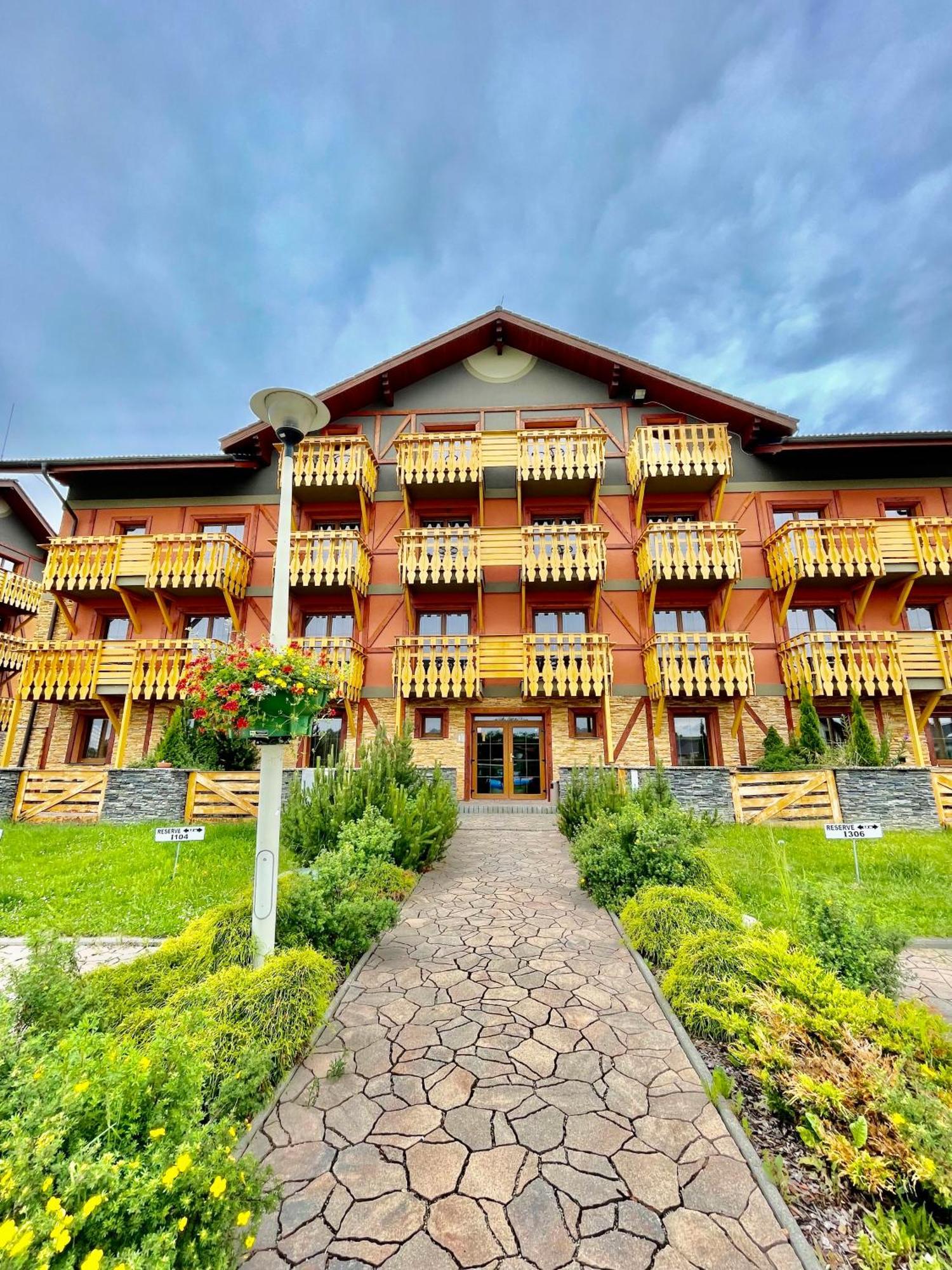 Apartment Kimo - Stunning View Of High Tatras Vel'ka Lomnica Extérieur photo